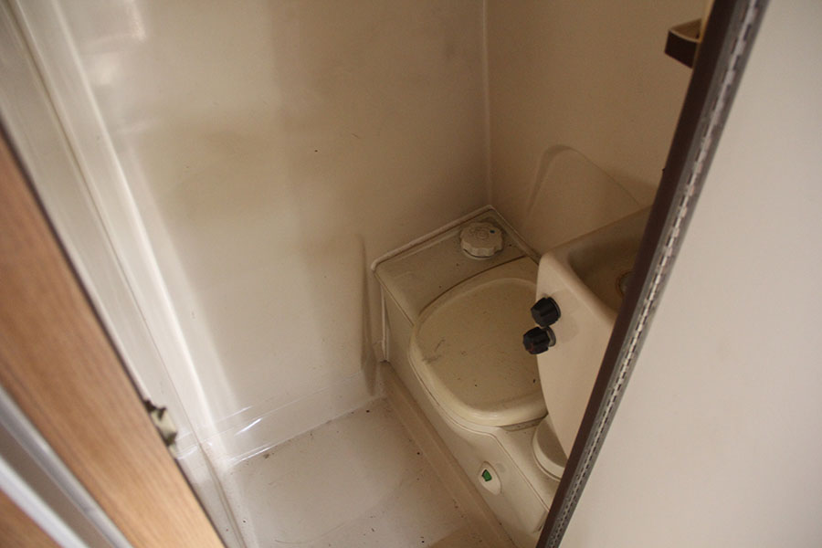 トイレは物置として使用していたとのことで未使用です。