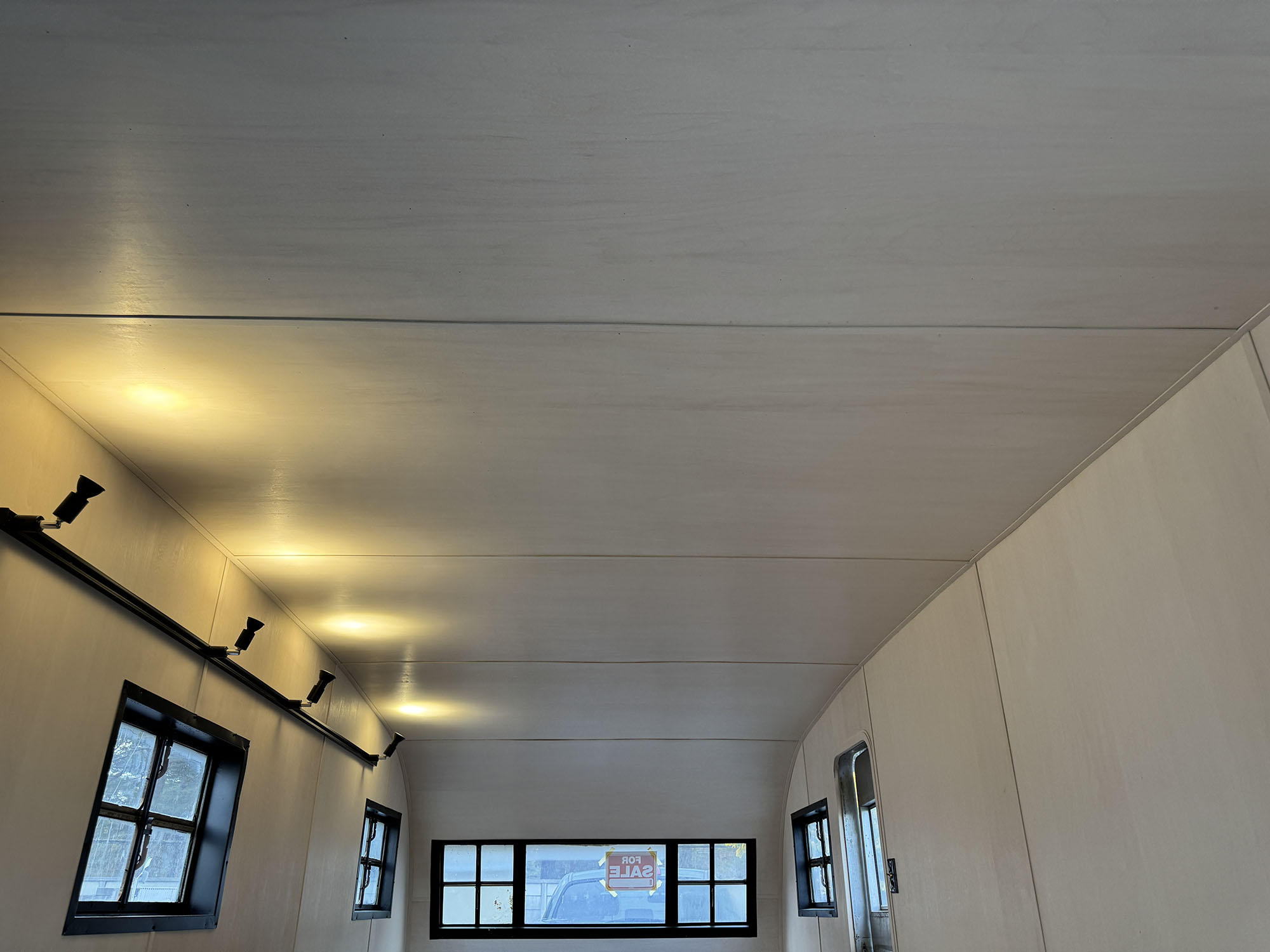 株式会社ガレージランド ヴィンテージトレーラー エアストリーム スパルタン ボールズエアロ シャスタ 販売 輸入 牽引 磨き 鏡面 アルミ ヴィンテージトレーラー仕上げ エアーストリーム 　スパルタネット AIRSTREAM SPARTAN SPARTANETTE スパルタンスパルタネット　1949年 ヴィンテージ ビンテージ　ビンテージトレーラー 内装仕上げ