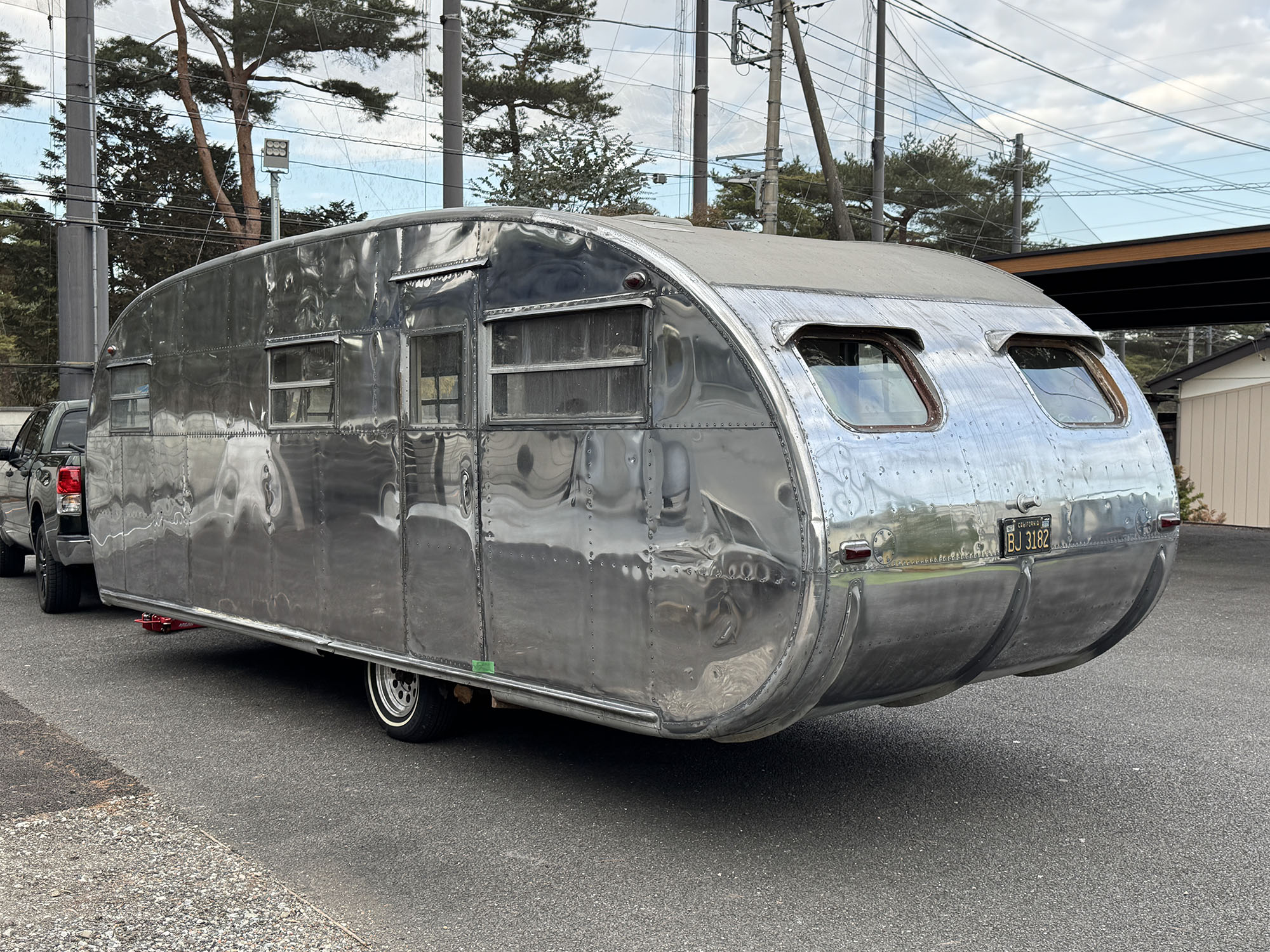 株式会社ガレージランド ヴィンテージトレーラー エアストリーム スパルタン ボールズエアロ シャスタ 販売 輸入 牽引 磨き 鏡面 アルミ ヴィンテージトレーラー仕上げ エアーストリーム 　スパルタネット AIRSTREAM SPARTAN
