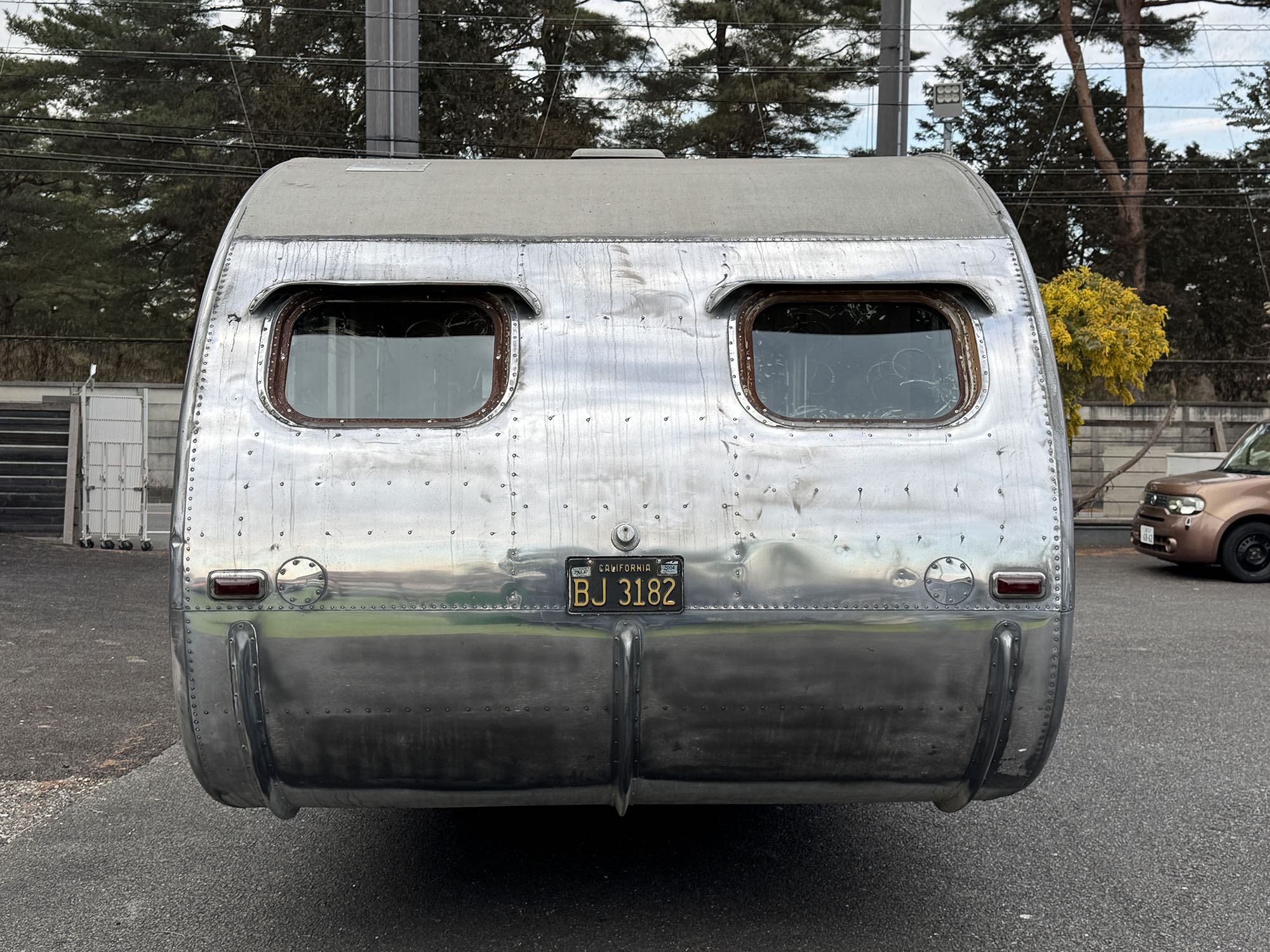 株式会社ガレージランド ヴィンテージトレーラー エアストリーム スパルタン ボールズエアロ シャスタ 販売 輸入 牽引 磨き 鏡面 アルミ ヴィンテージトレーラー仕上げ エアーストリーム 　スパルタネット AIRSTREAM SPARTAN SPARTANETTE スパルタンスパルタネット　1949年 ヴィンテージ