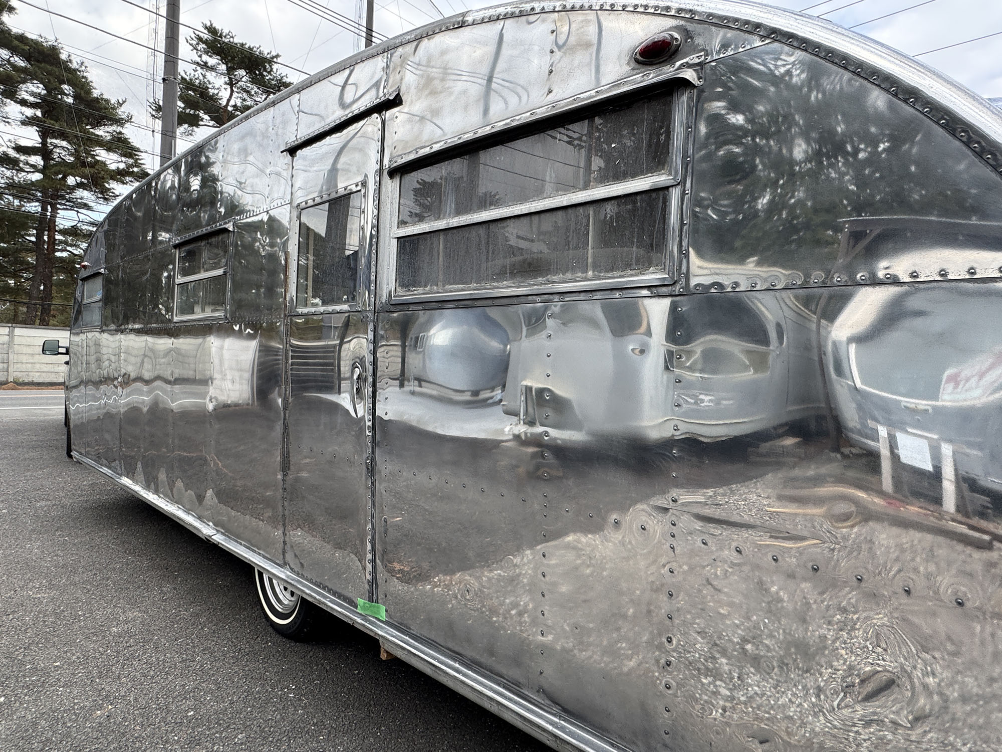 株式会社ガレージランド ヴィンテージトレーラー エアストリーム スパルタン ボールズエアロ シャスタ 販売 輸入 牽引 磨き 鏡面 アルミ ヴィンテージトレーラー仕上げ エアーストリーム 　スパルタネット AIRSTREAM SPARTAN SPARTANETTE スパルタンスパルタネット　1949年 ヴィンテージ ビンテージ